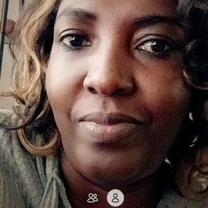 Meet your Posher, Esther